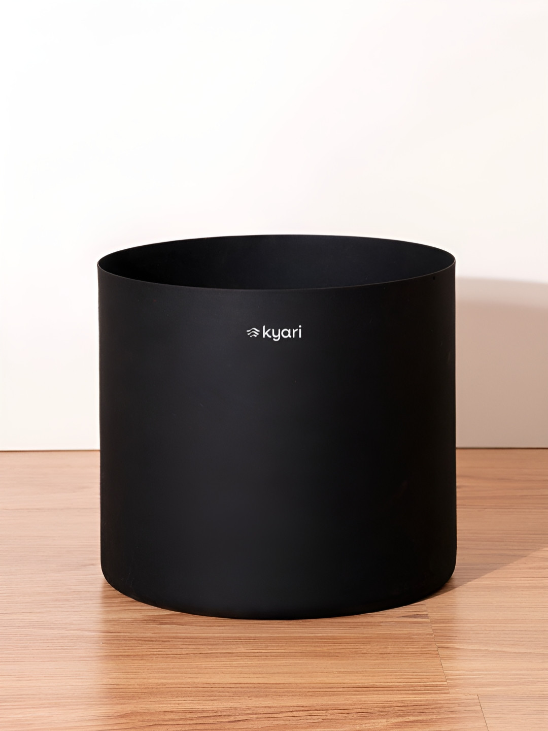 Kyari Black & White Rust Free Printed Planter