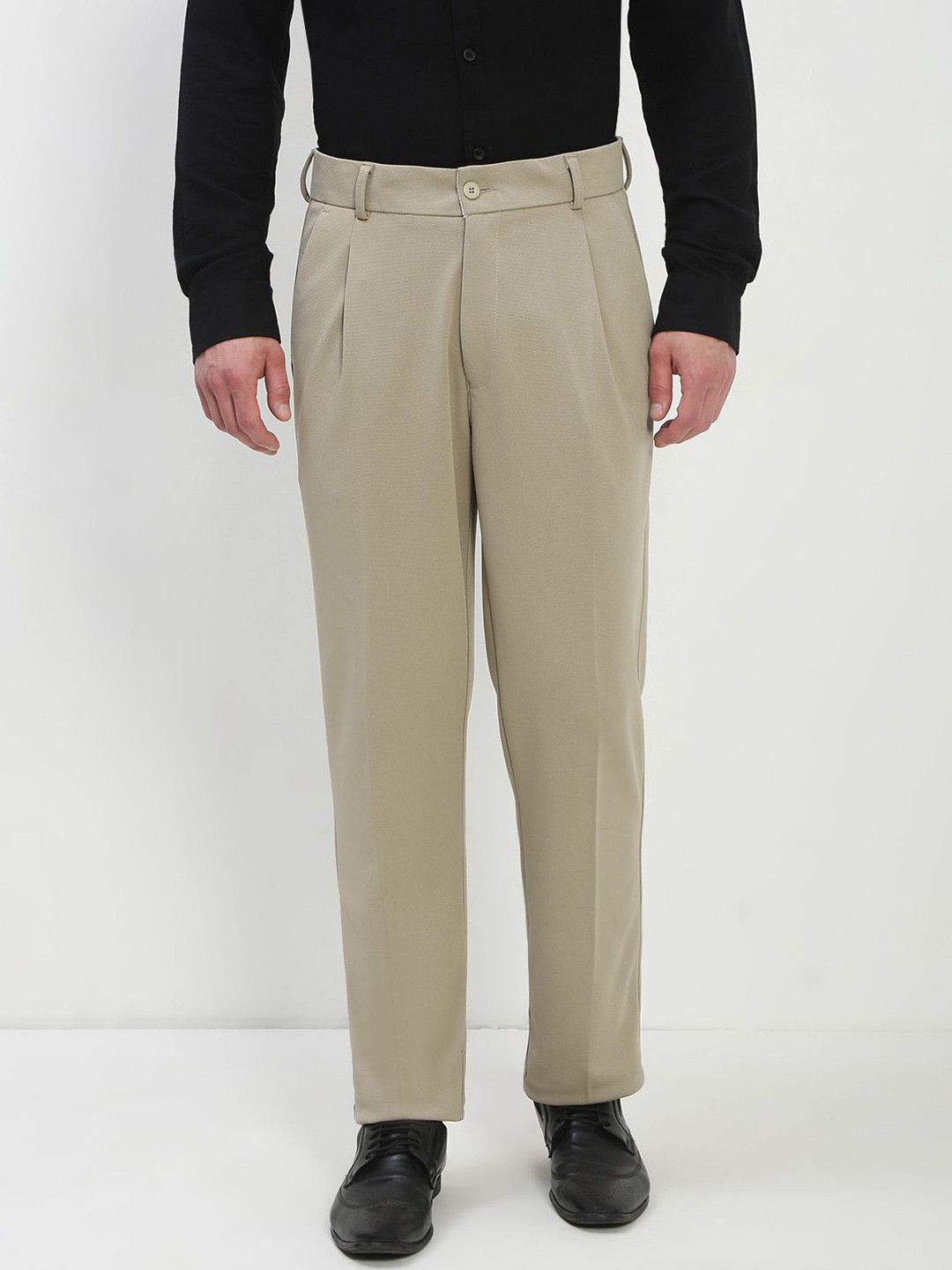 SHOWOFF Men Custom Low-Rise Pleated Formal Trousers