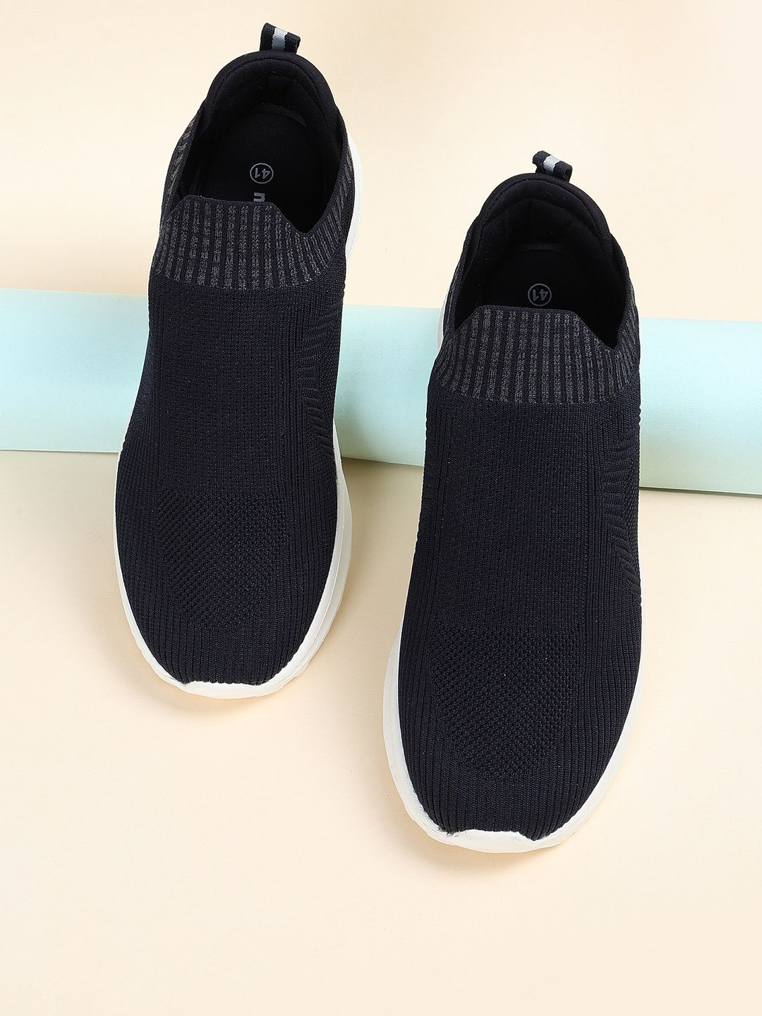 max Men Outdoor  Walking Shoes