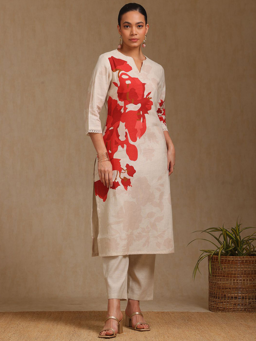 Soch Floral Botanical Printed Notch Neck Linen Straight Kurta With Trousers