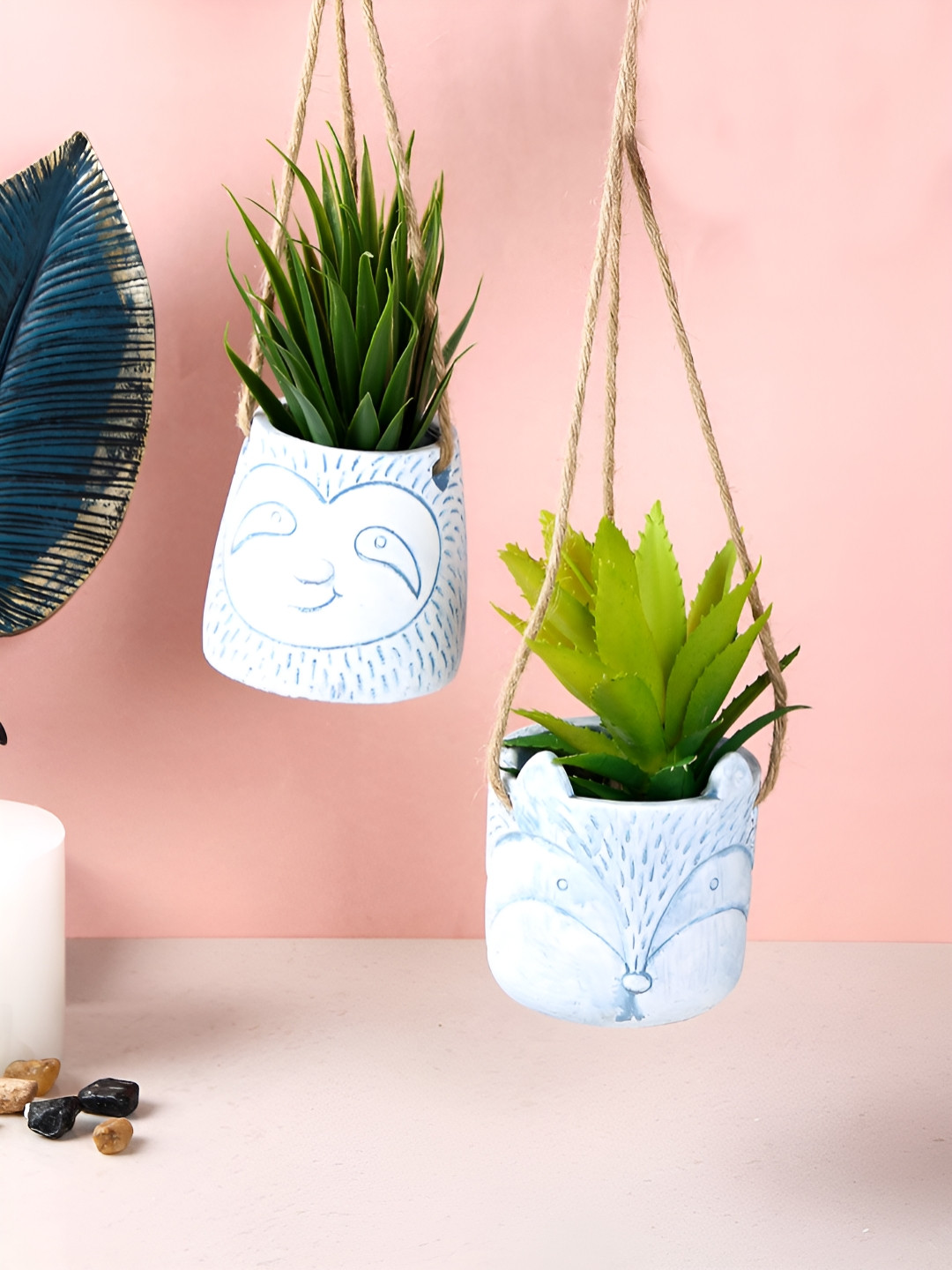 TAYHAA White & Blue 2 Pieces Forest Friends Printed Ceramic Hanging Planters