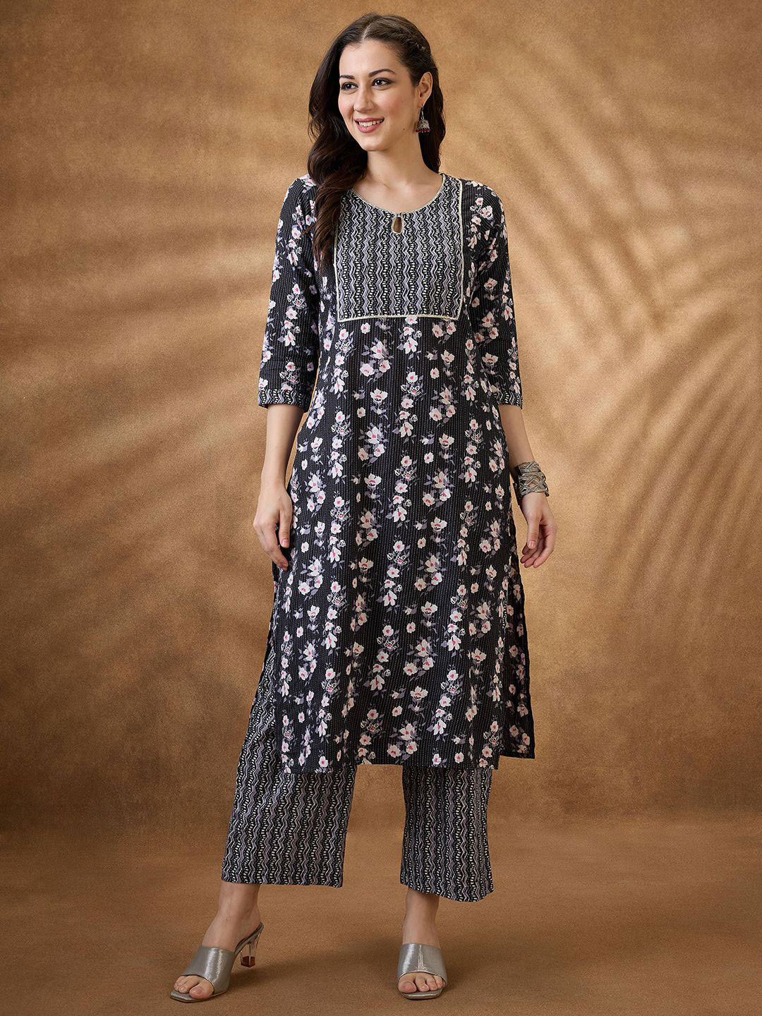 Globus Keyhole Neck Floral Print Gotta Lace Straight Kurta & Wide Leg Pants Workwear Set