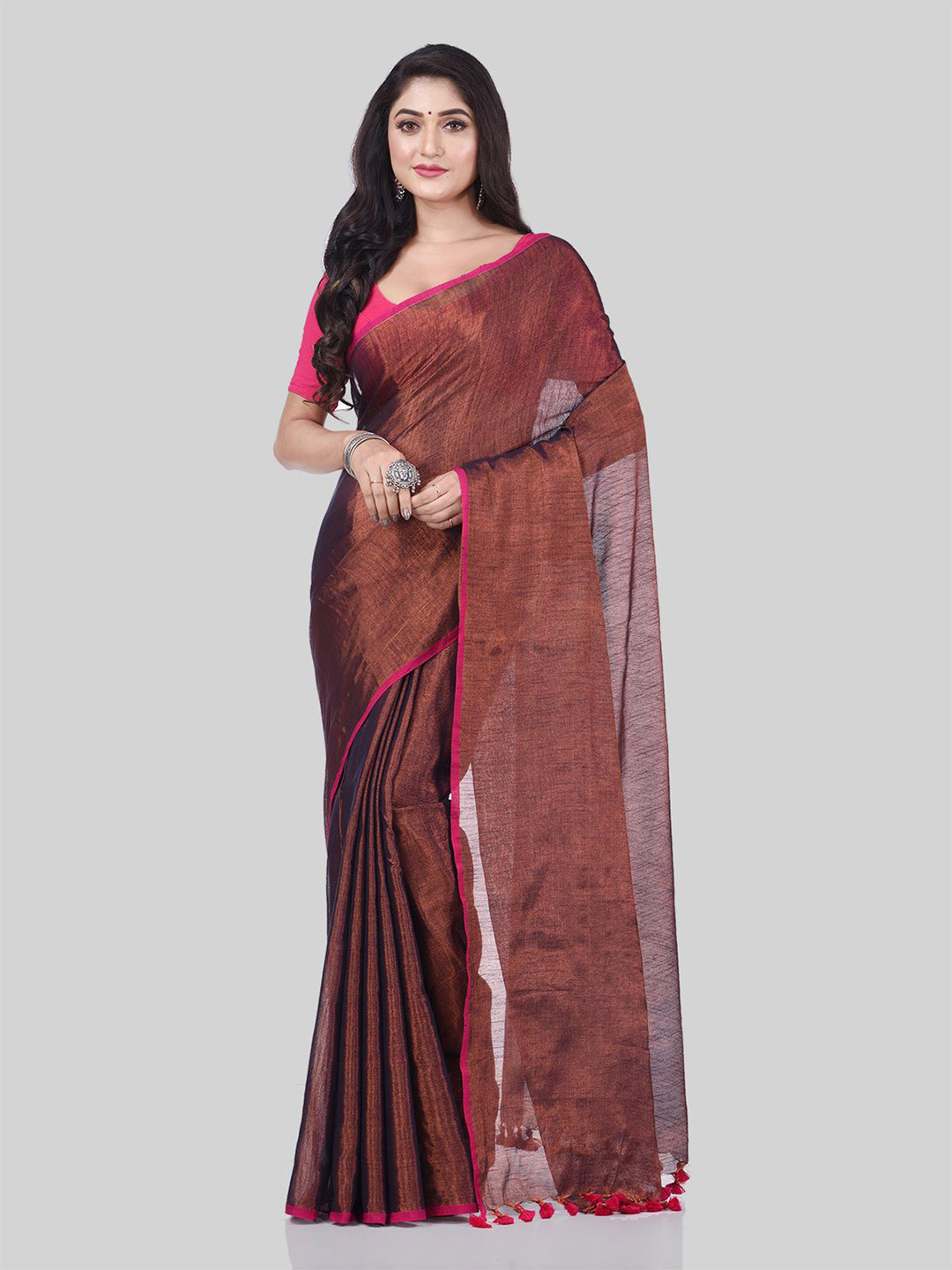 DESH BIDESH Silk Saree With Unstitched Blouse Piece