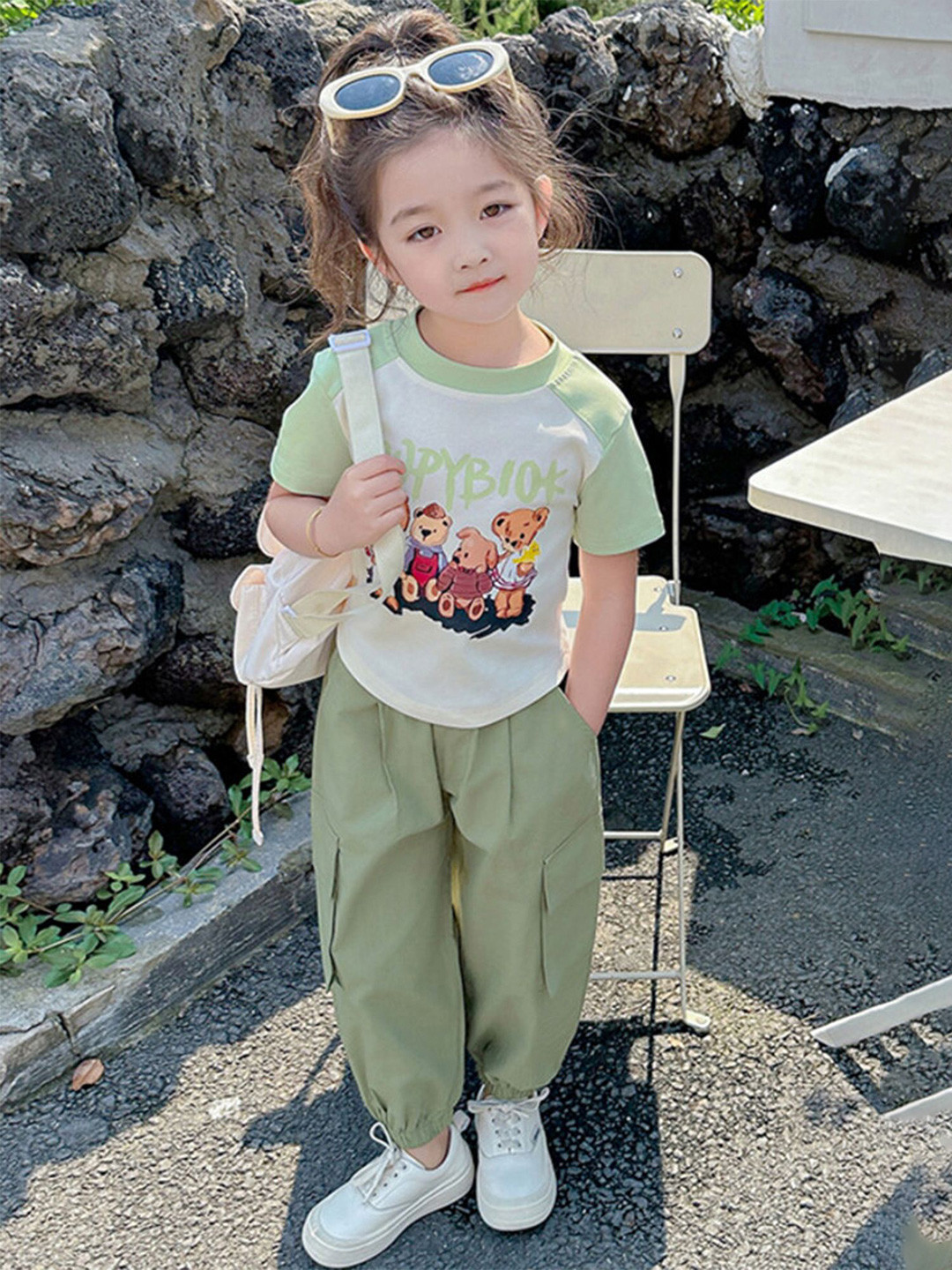LULU & SKY Girls Printed T-shirt With Cargo Pants