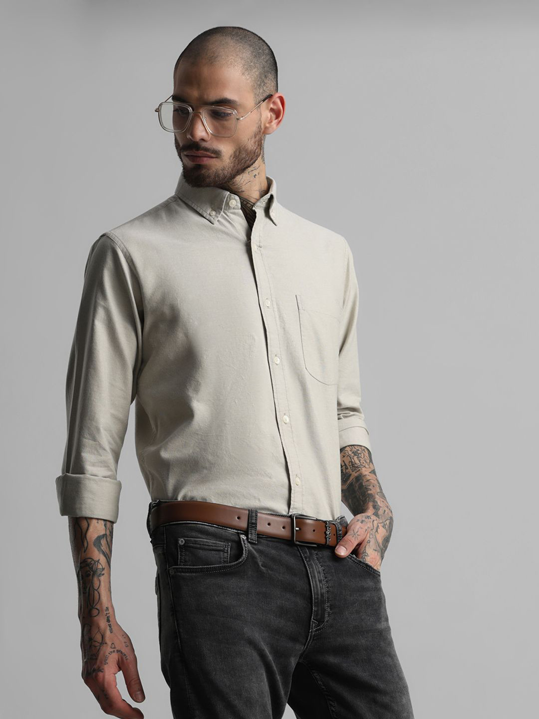 Klub Fox Men Slim Fit Button-Down Collar Solid Cotton Casual Shirt