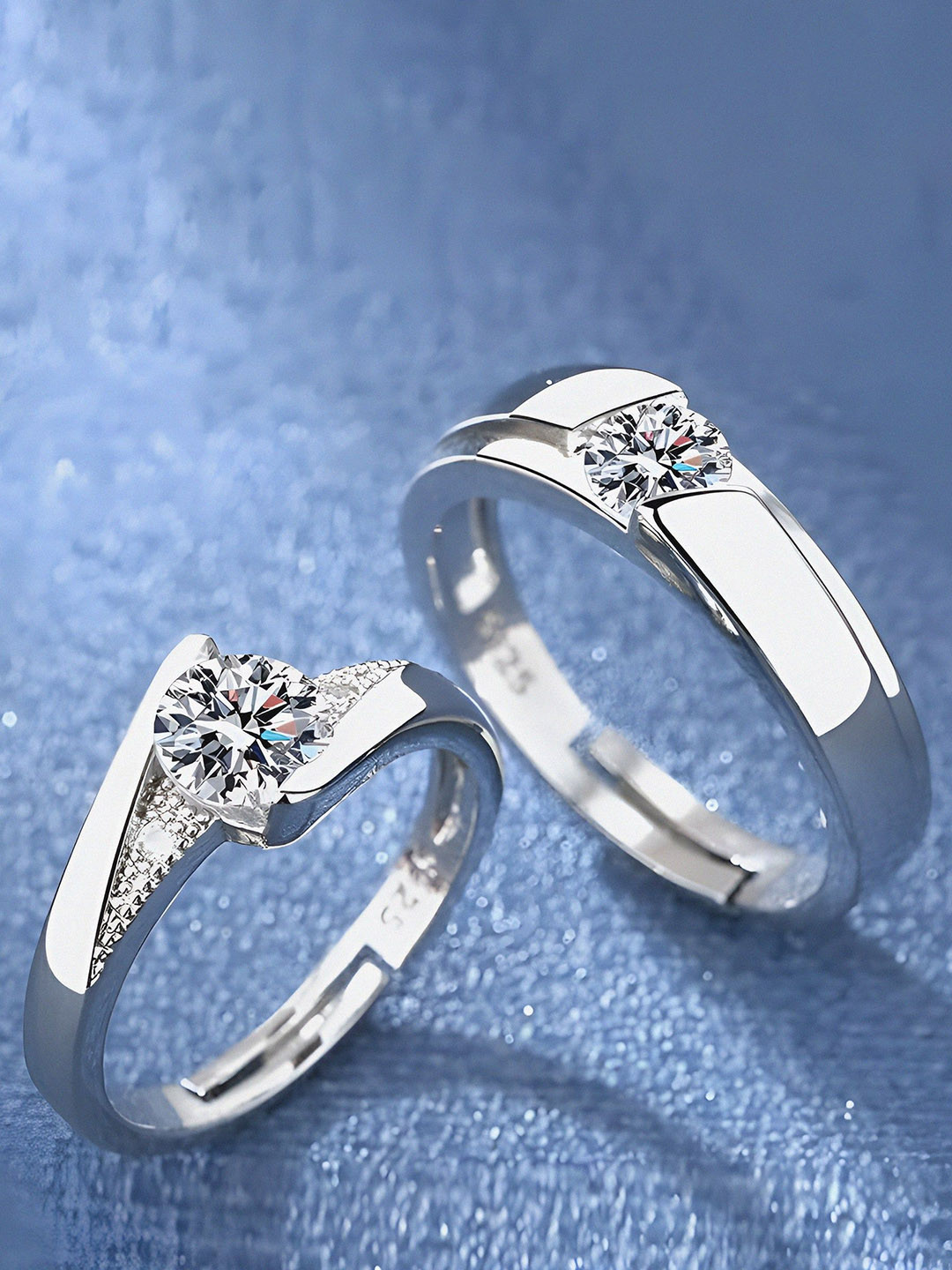 AGARWALPRODUCT Set Of 2 Silver-Plated Quartz Studded Couple Finger Rings Adjustable Ring