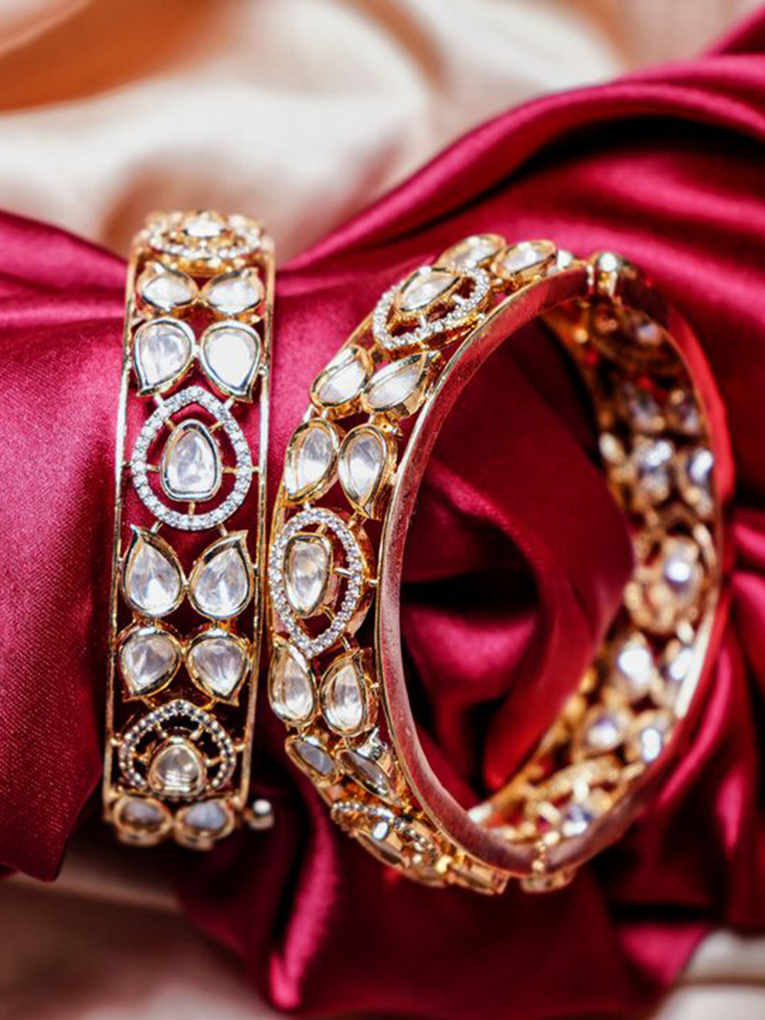 Chaandi Rivaaz Set Of 2 Gold-Plated Kundan Studded Polki Bangles