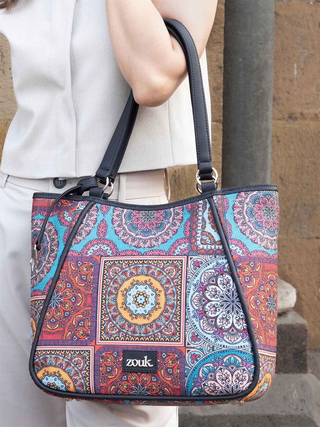 ZOUK Rhea Kapoor Naisha Tote Bag - Multicolor Mandala Print