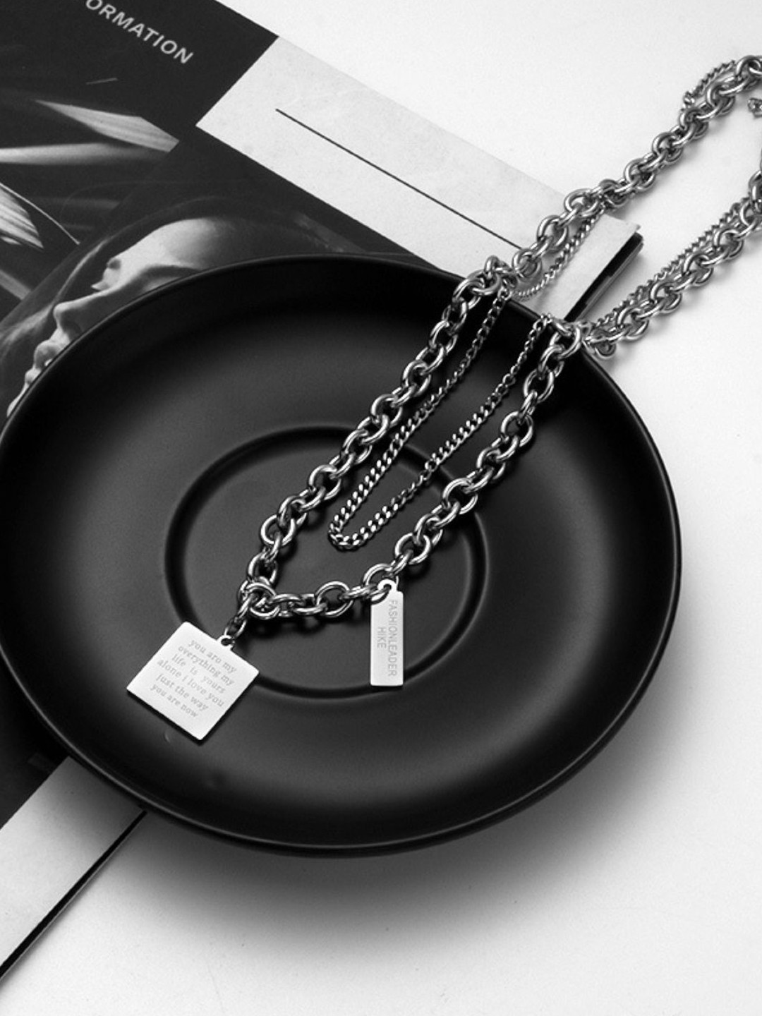 The Roadster Lifestyle Co Mens Silver Toned Plated Pendant Locket Chain