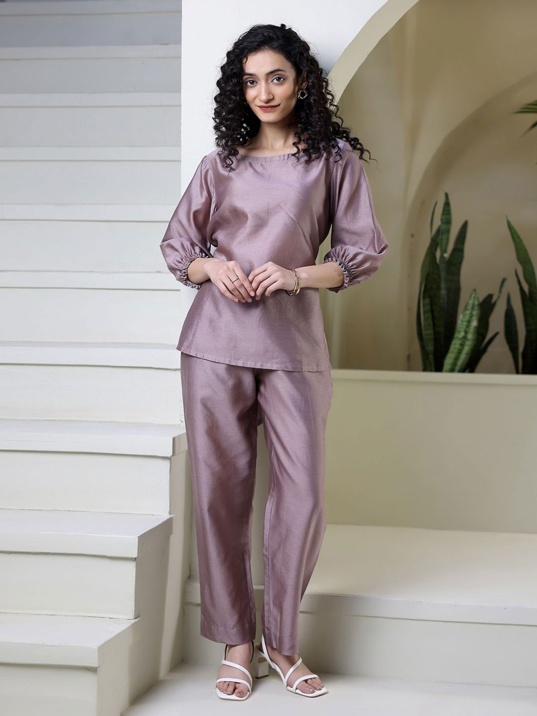Ambraee Round Neck Tie-Up Muslin Top With Trouser Co-Ords Set