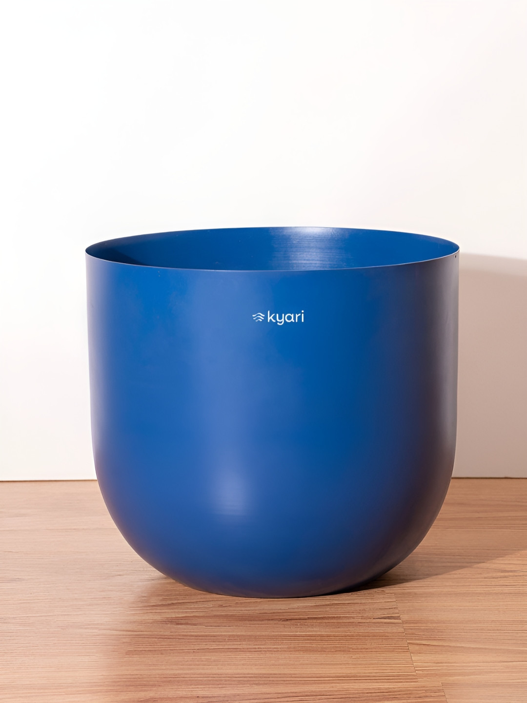Kyari Blue & White Metal Rust Free Planter