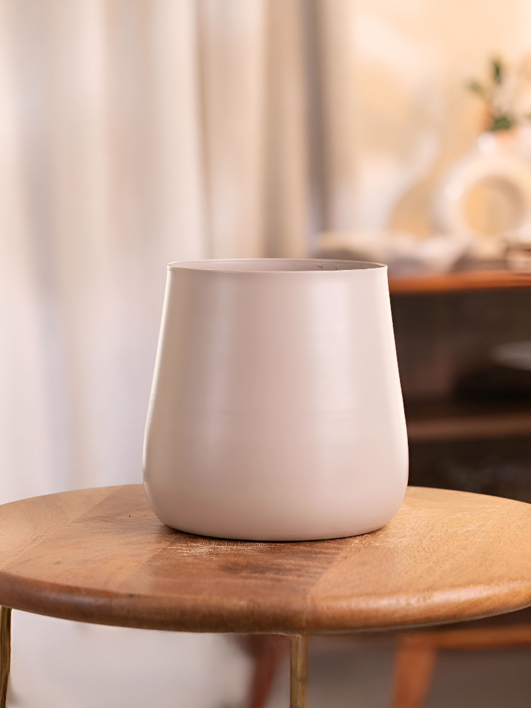 Kyari Cream-Colored Metal Rust Free Planter