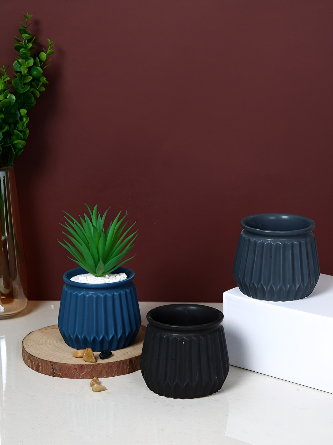 TAYHAA Midnight Elegance Black & Blue 3 Pieces Textured Ribbed Ceramic Flower Planters