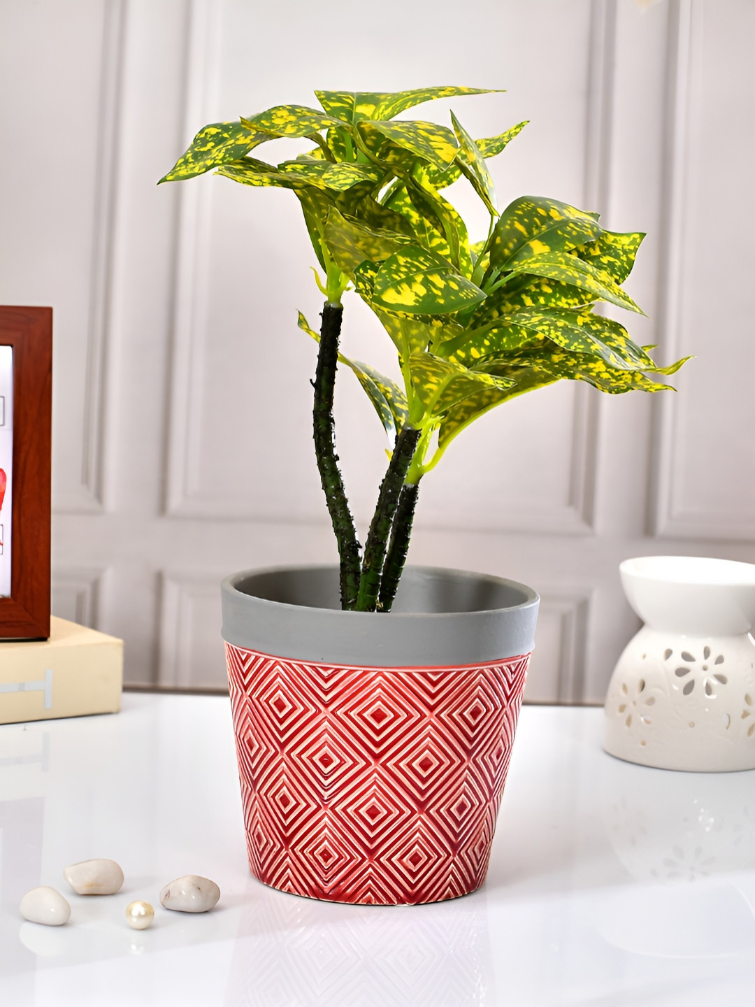 TAYHAA Red & Beige Crimson Matrix Geometric Ceramic Planter