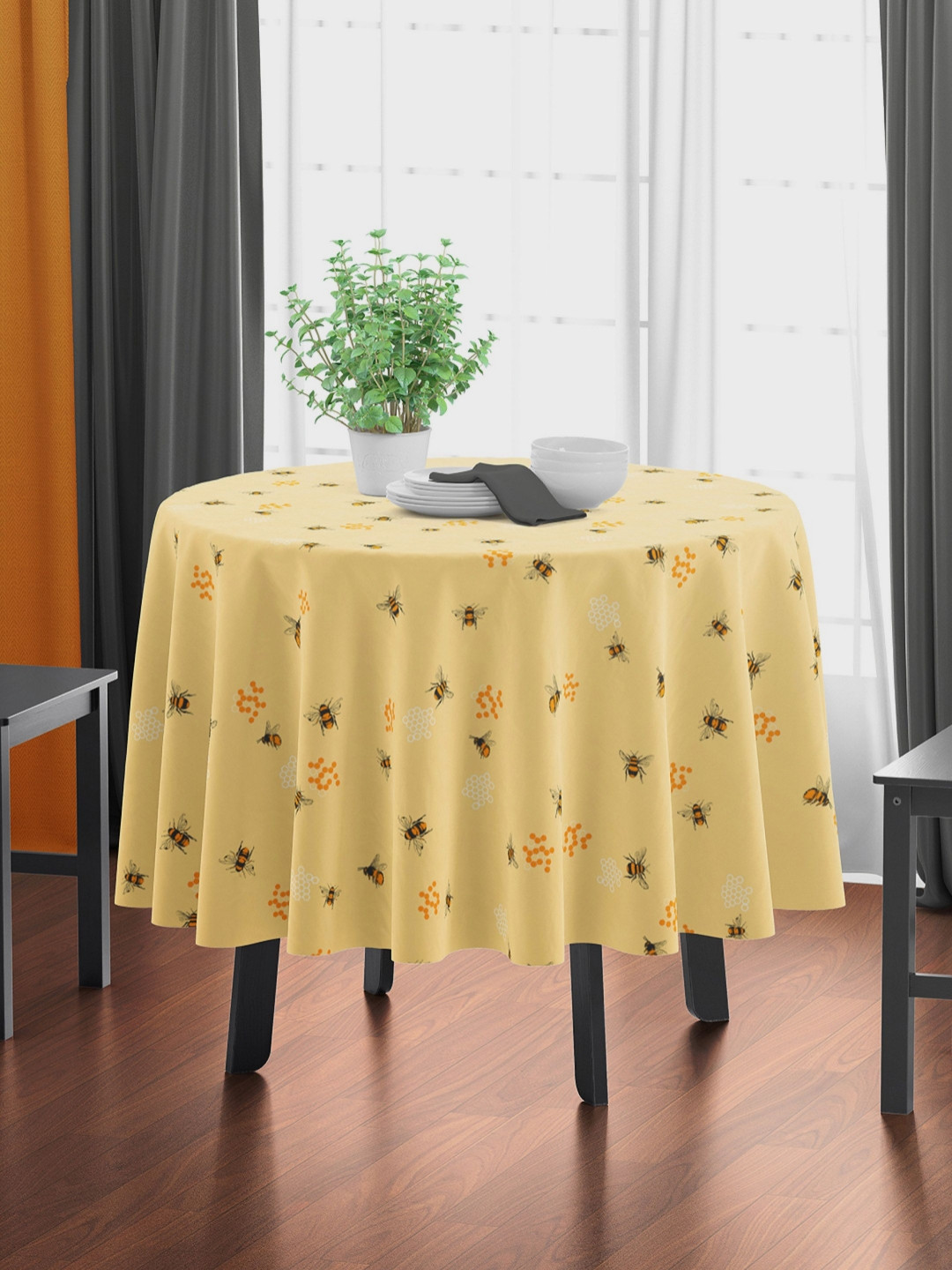 HOME COLORS.IN Yellow Printed Cotton 4 Seater Round Table Cover