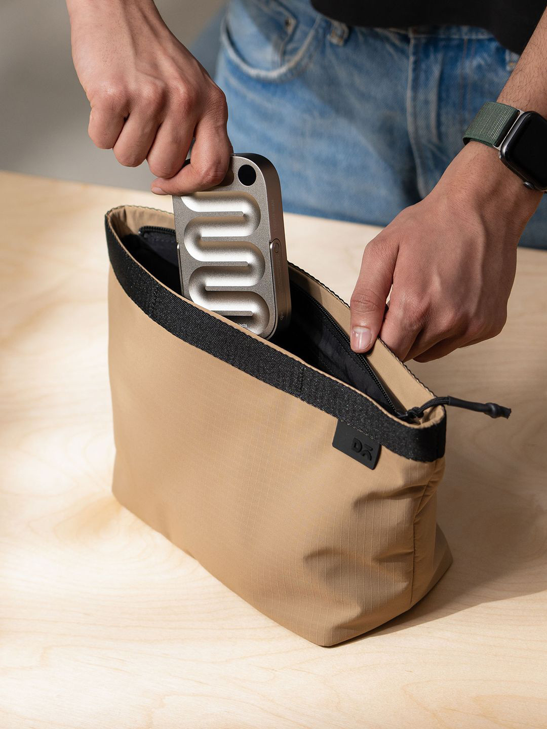 DailyObjects Pivot Carry All Pouch - Large