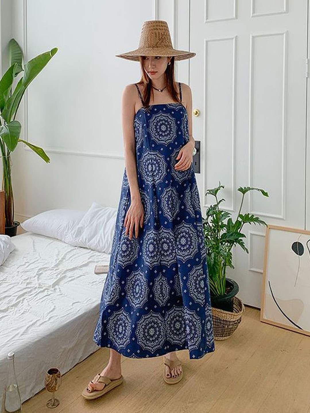 DMPRSN ATTIRE Ethnic Motifs Print Shoulder Straps Maxi Dress