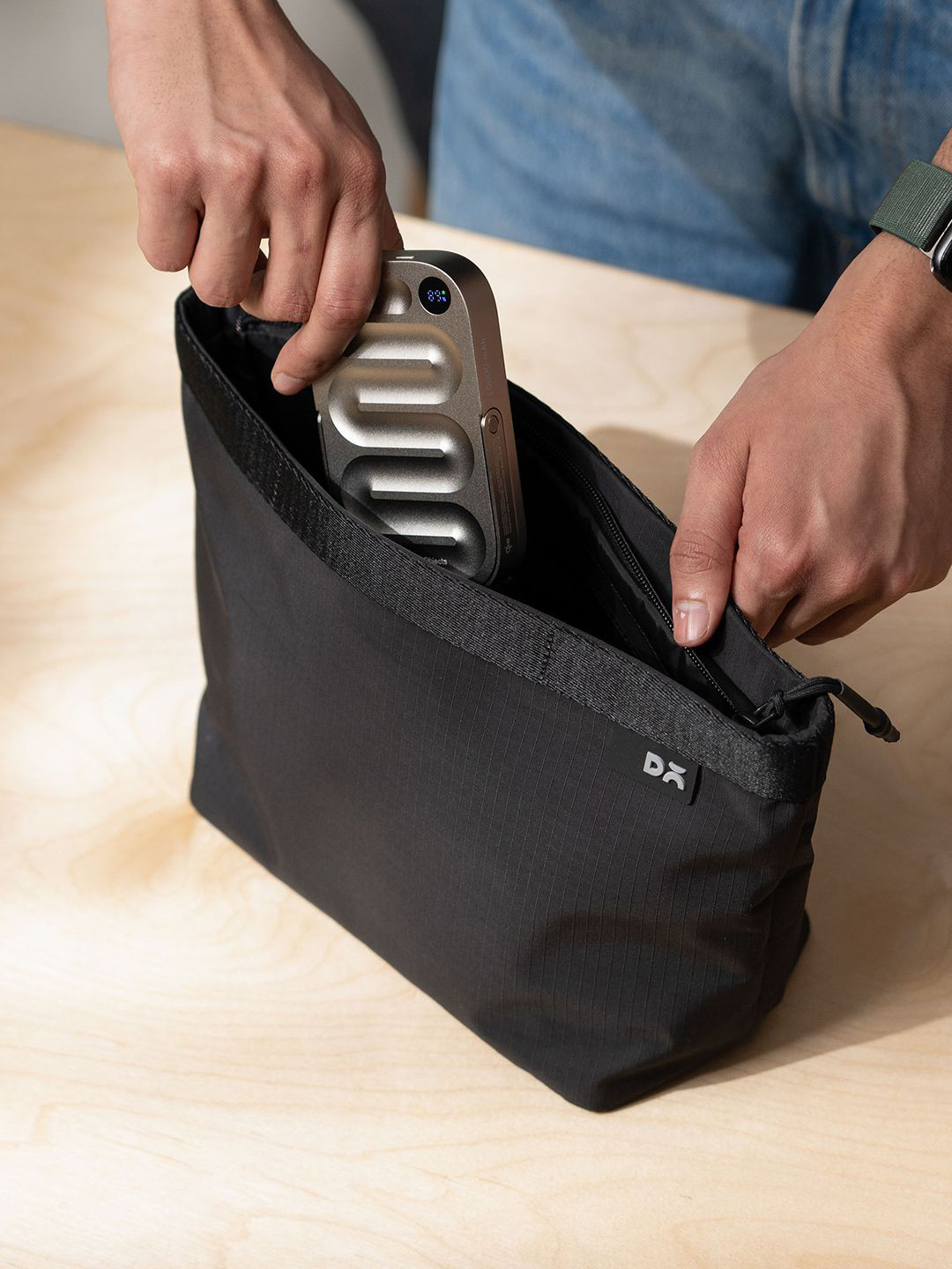 DailyObjects Pivot Carry All Pouch - Large