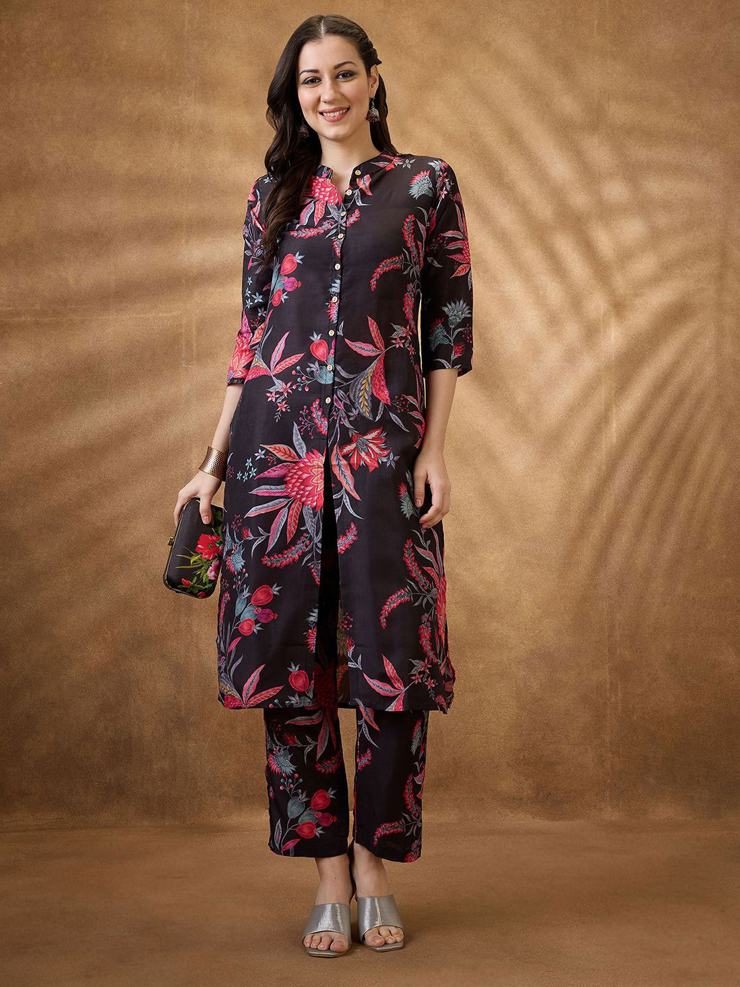Globus Mandarin Collar Floral Print Front Slit Straight Kurta With Pants Fusion Set
