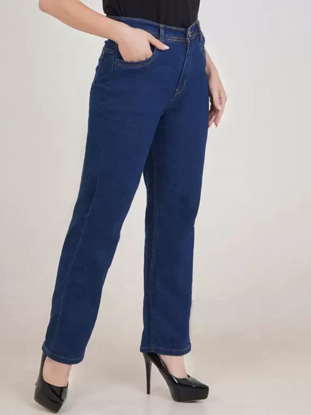 LINARIA Women Classic Mid Rise Clean Look Meduim Shade No Fade Relexed Fit Jeans