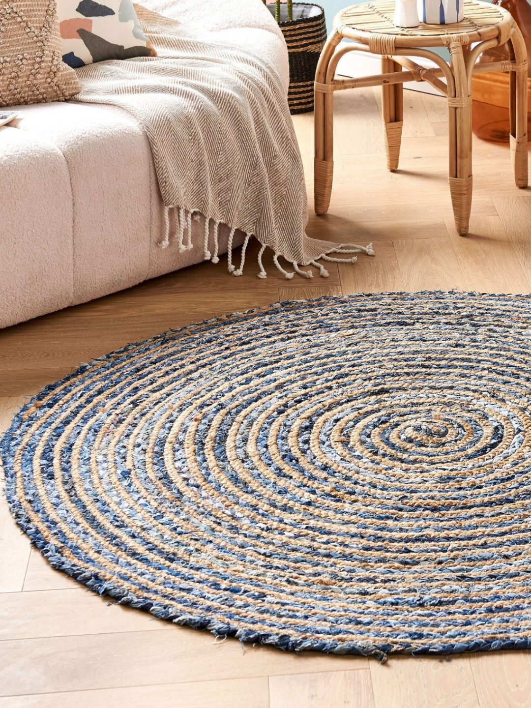 Art Avenue Freesia Beige & Blue Textured Round Floor Jute Carpet