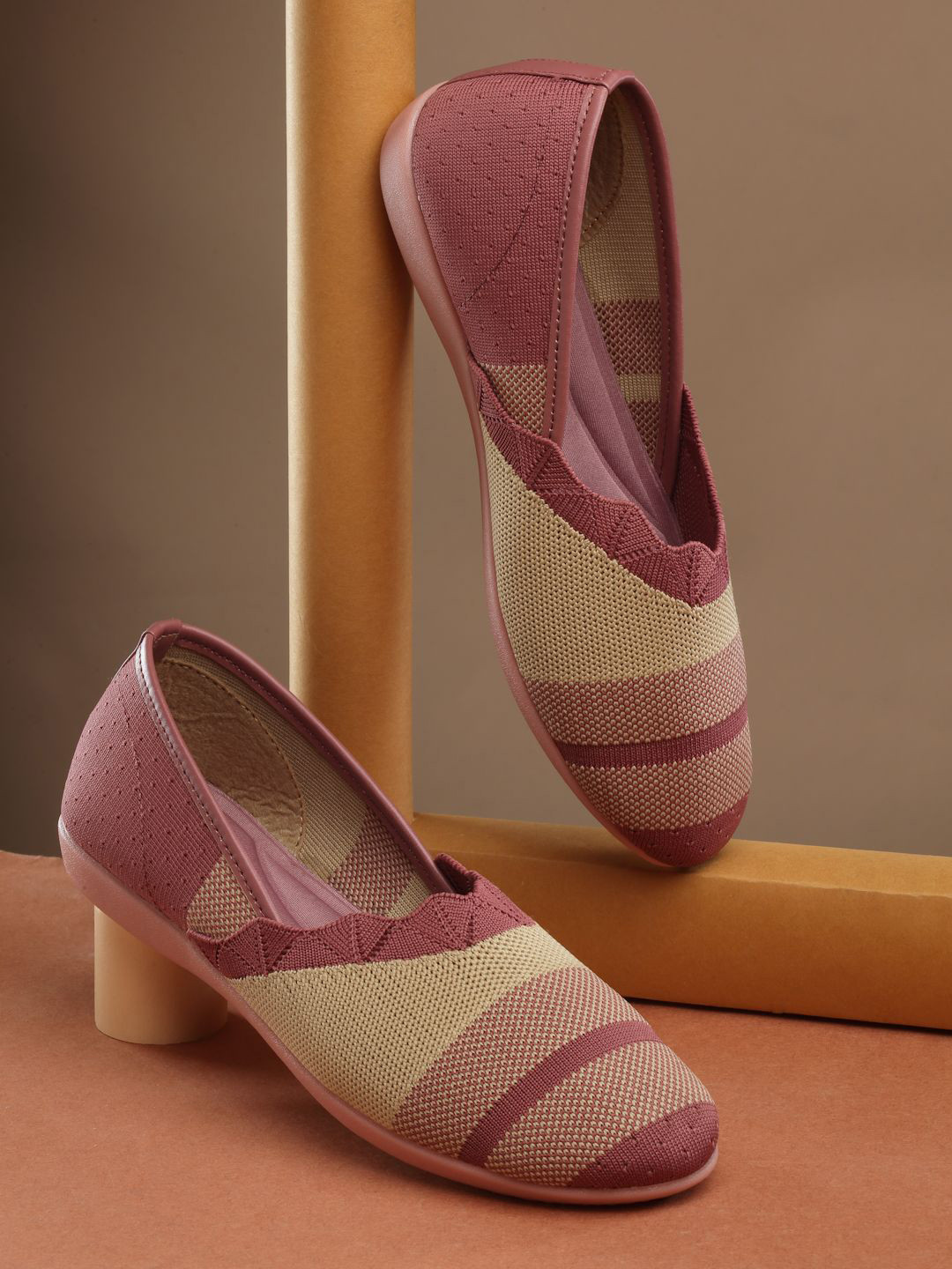 carrito Women Slip On Mojaris Shoes
