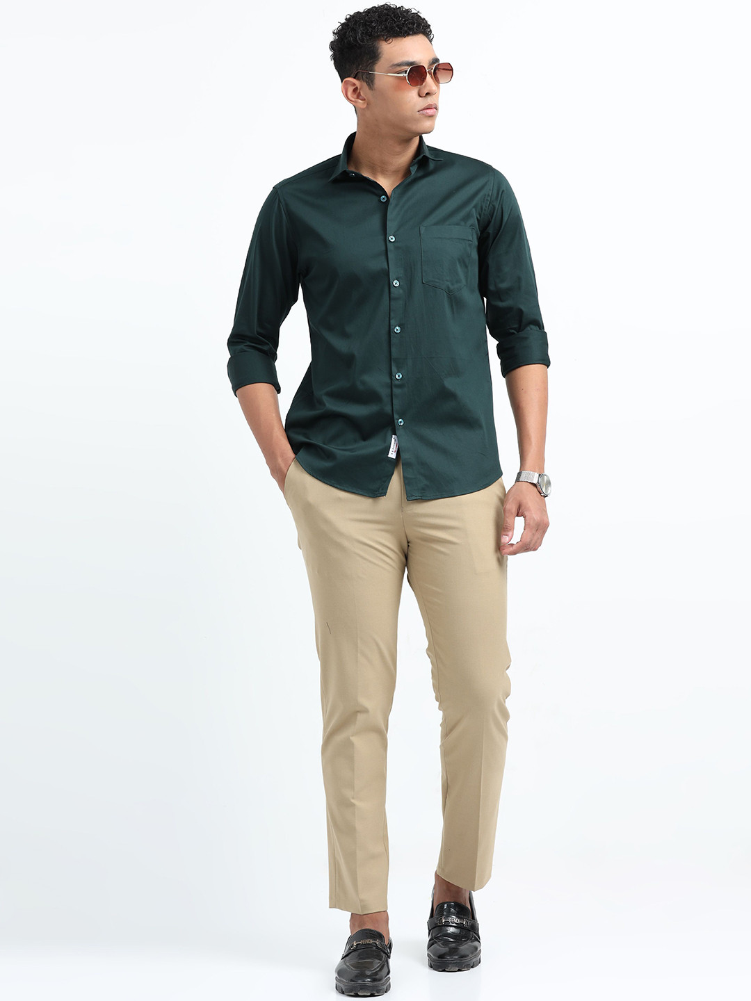 U.S. PITCHERS Men Smart Slim Fit Spread Collar Solid Satin Casual Shirt