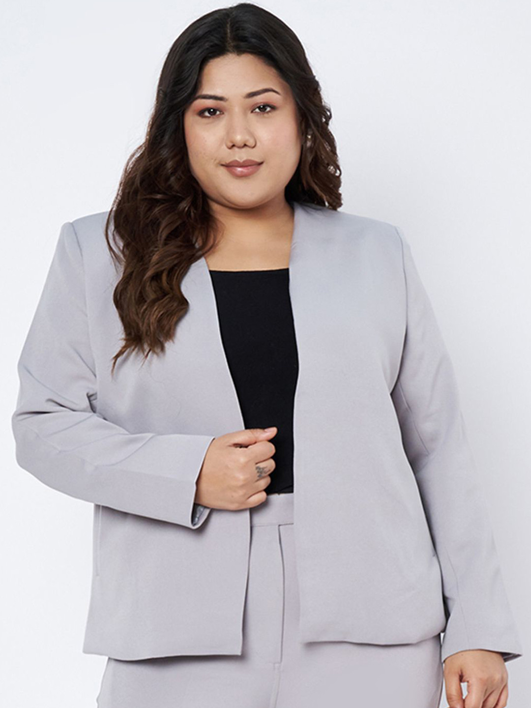 BRINNS Plus Size Collarless Blazer