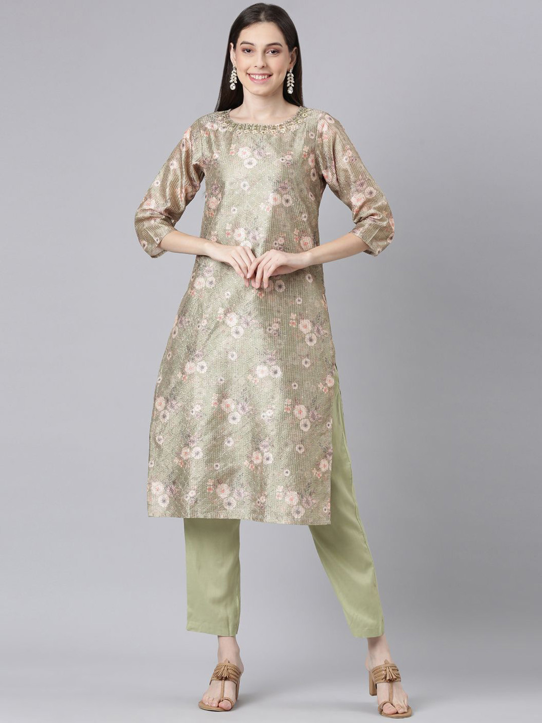 Neerus Floral Printed Straight Jute Cotton Beads and Stones Kurta With Trousers