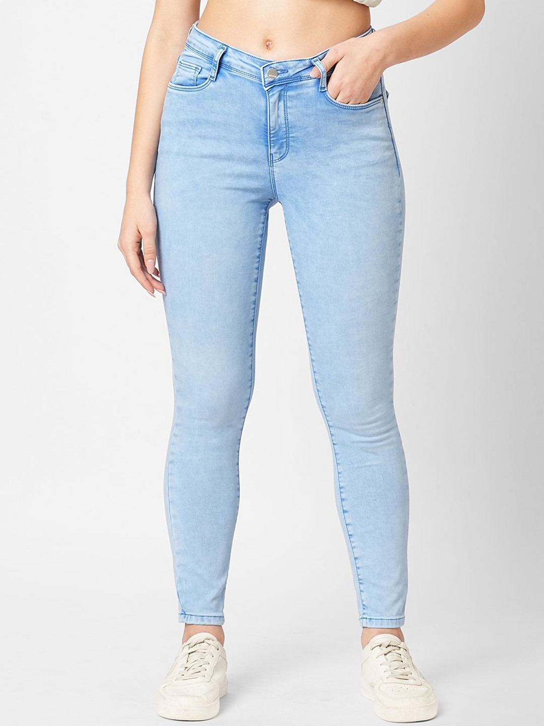 Kraus Jeans Women Skinny Fit Mid-Rise Light Fade Jeans