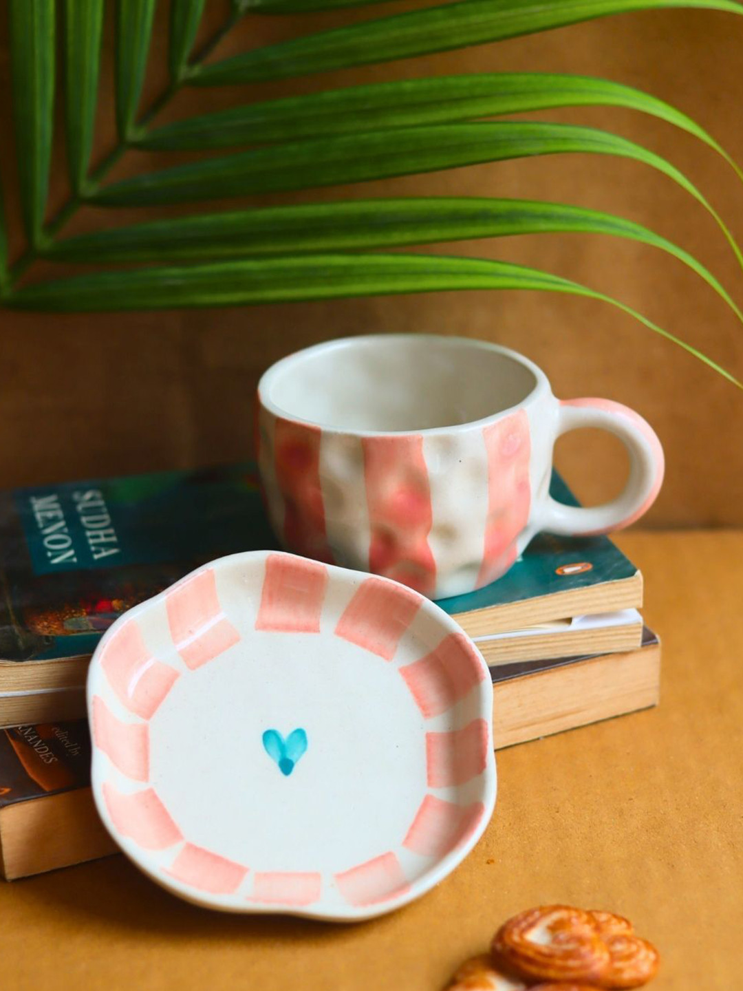 WEAVING HOMES Pink & White 2 Pieces Printed Ceramic Glossy Mug & Dessert Plate