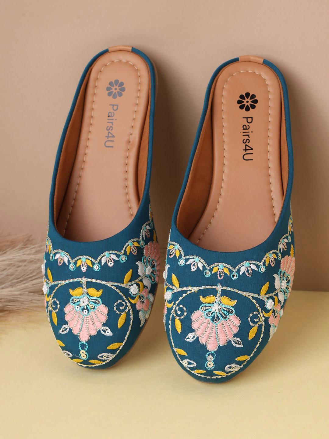 Pairs4U Women Embellished Mojaris Flats