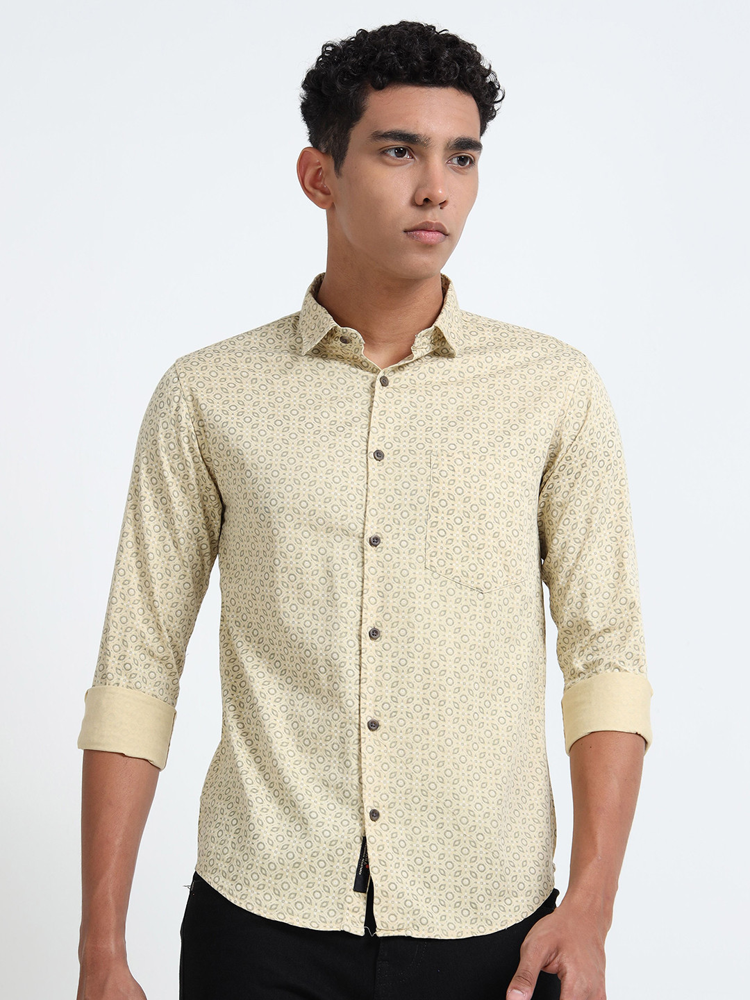 MYLANA Men Slim Fit Opaque Printed Casual Shirt