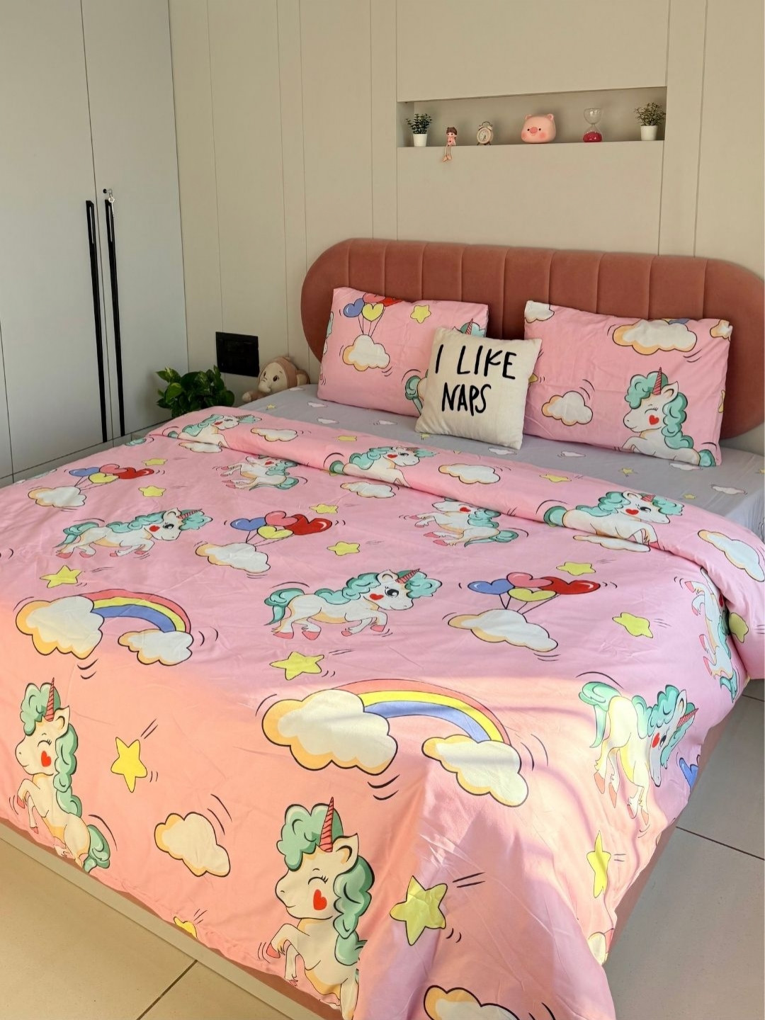 Famyo Pink & Grey Unicorn 250 TC King Bedsheet set with fitted bedsheet & 2 pillow covers