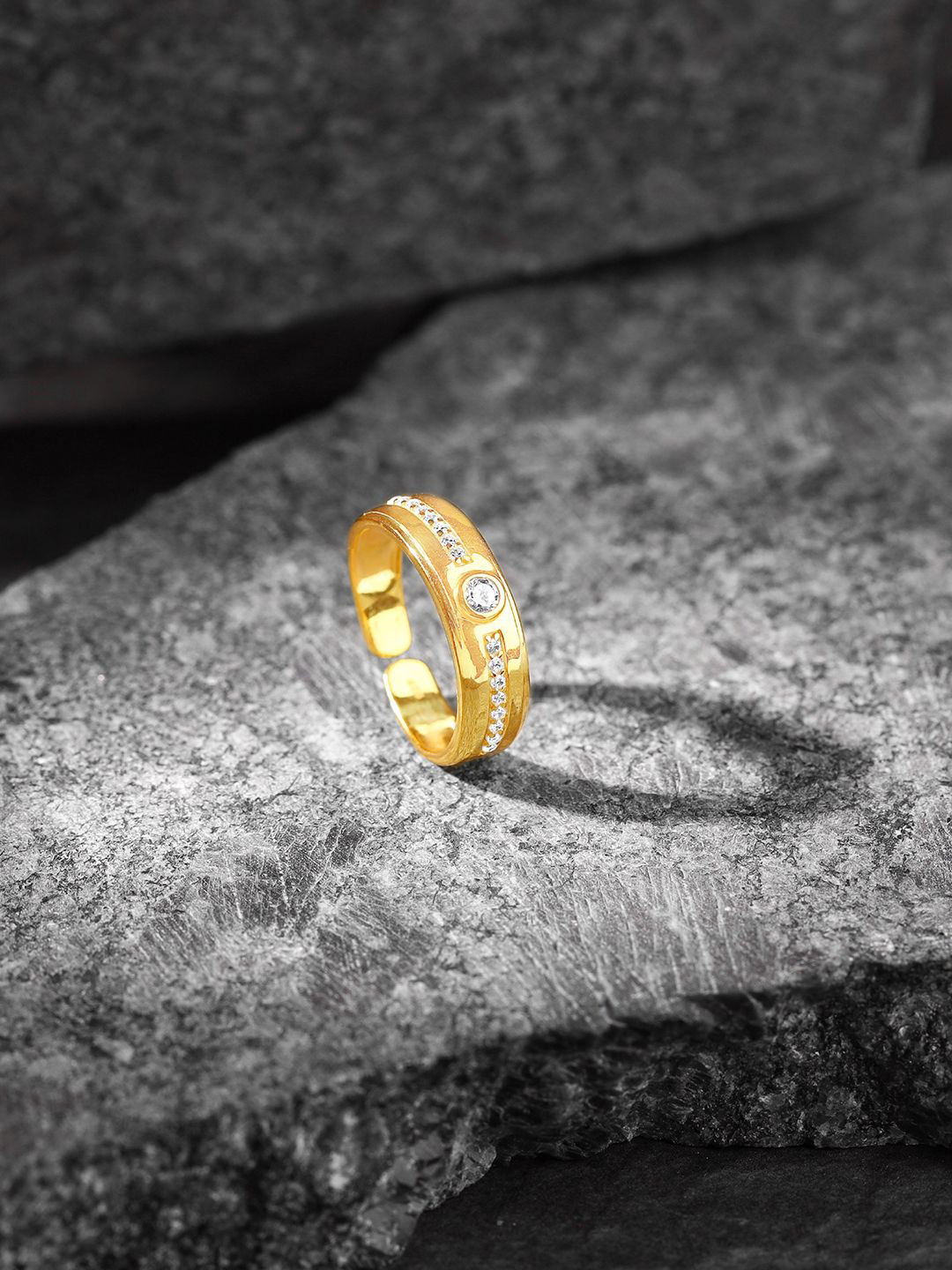 GIVA 925 Sterling Silver Gold-Plated Cubic Zirconia Warrior Prince Finger Ring