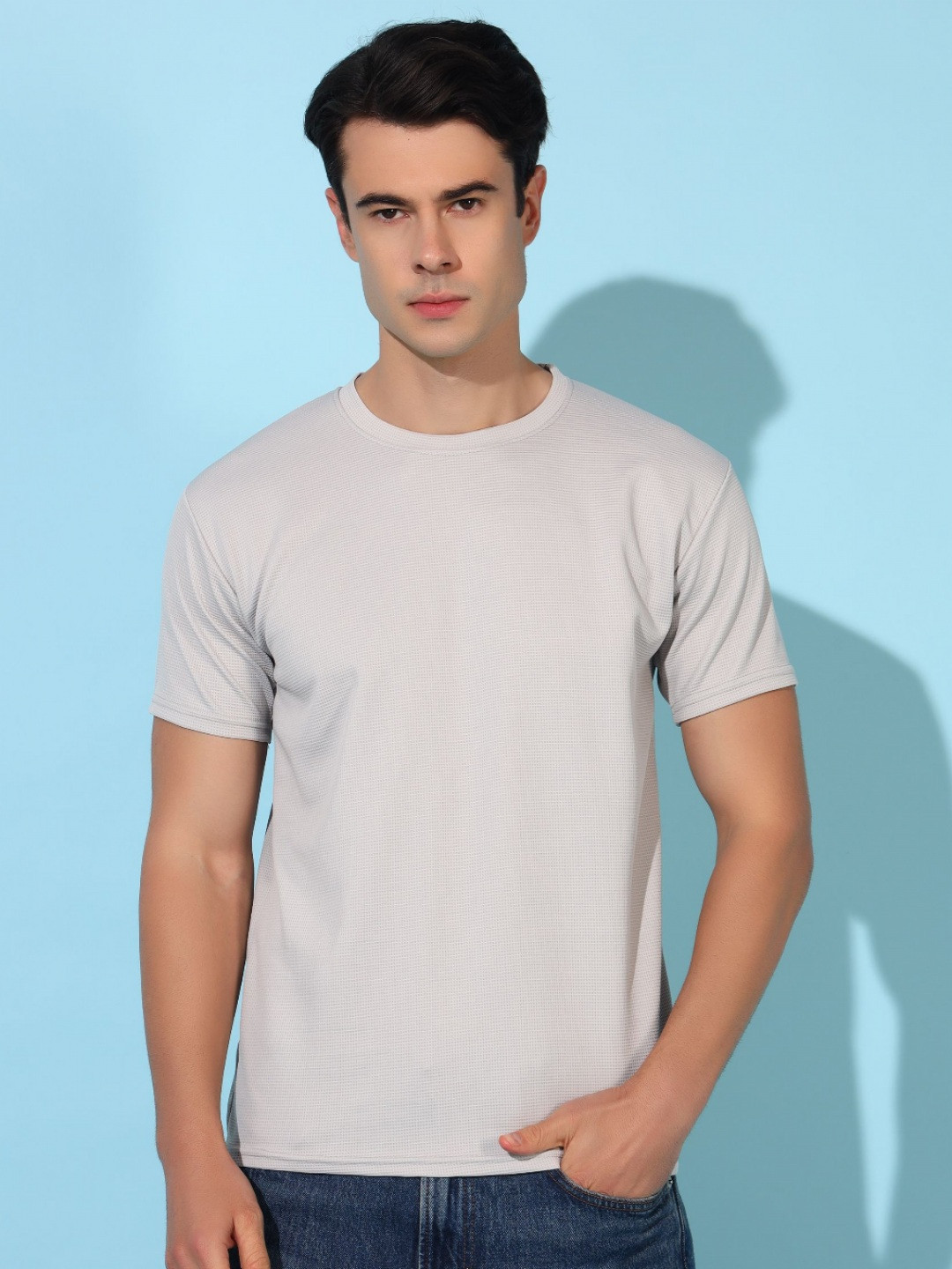 Christy World Men Pockets T-shirt