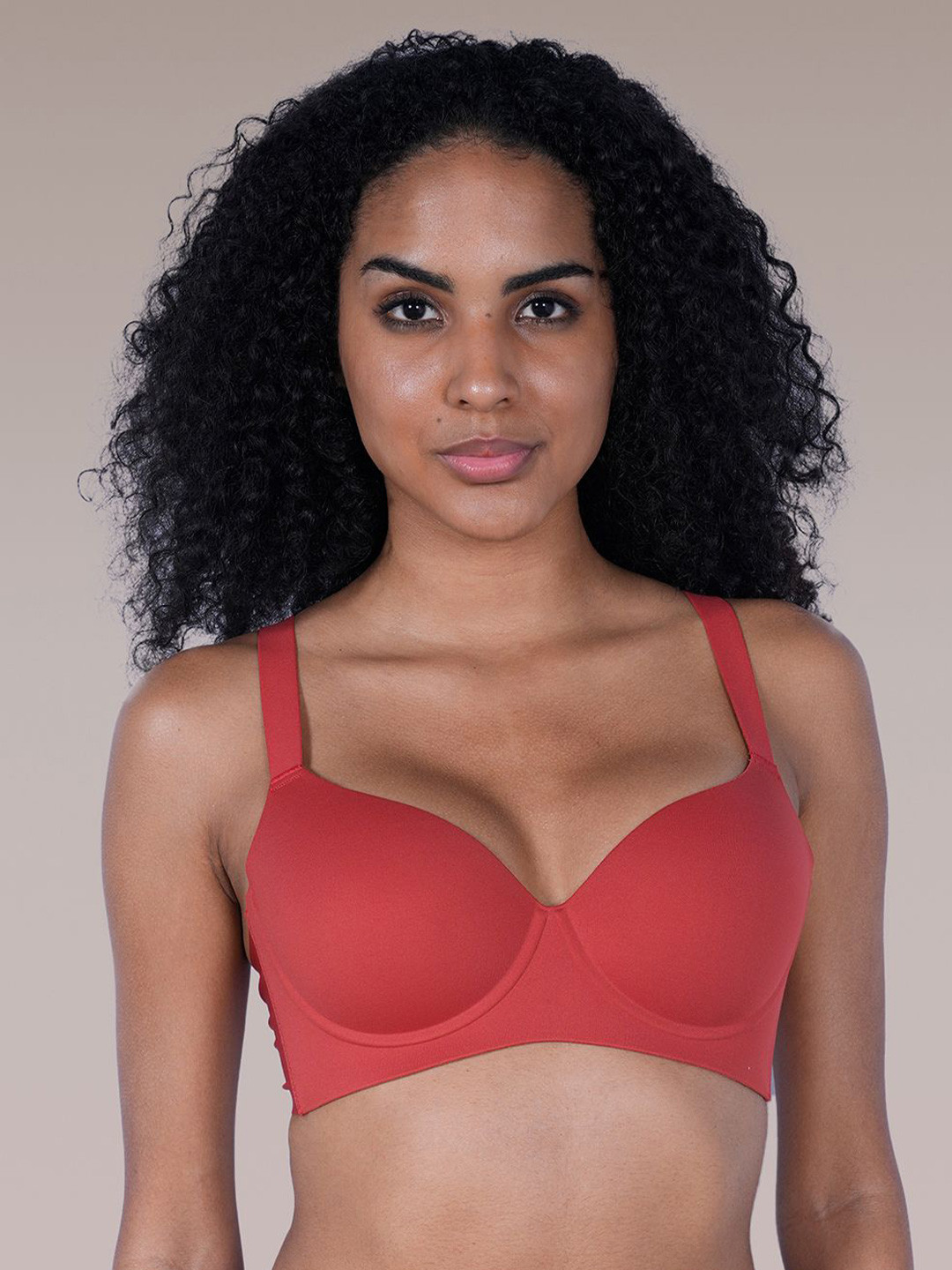 Soie Padded Full Coverage Seamless T-shirt Bra with Invisible Flexi Underwire