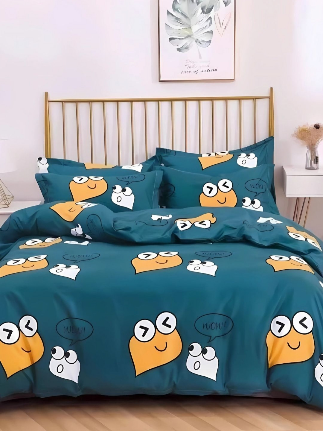 Famyo Comforter with Fitted Bedsheet & 2 Pillow Covers