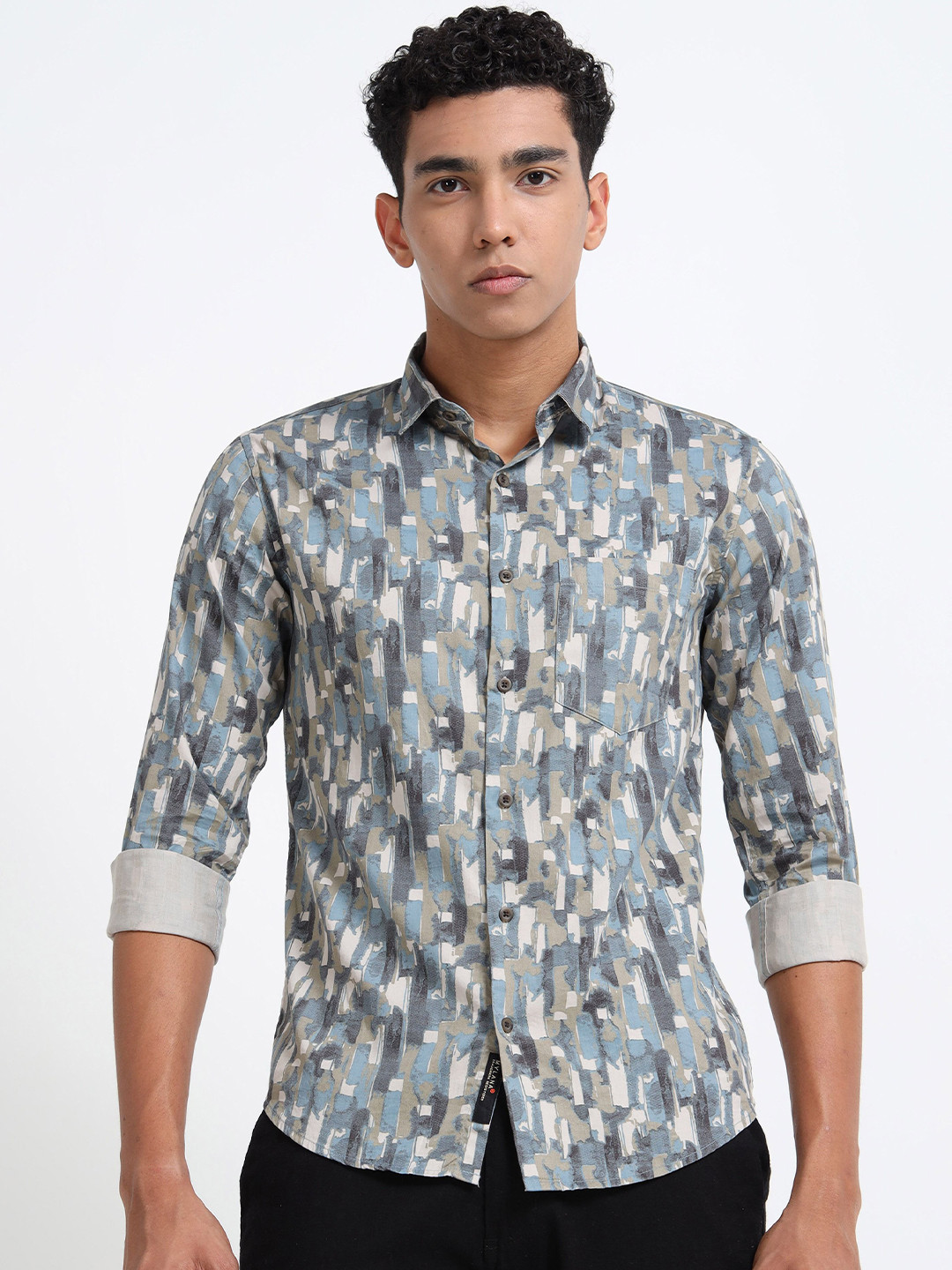 MYLANA Men Slim Fit Opaque Printed Casual Shirt