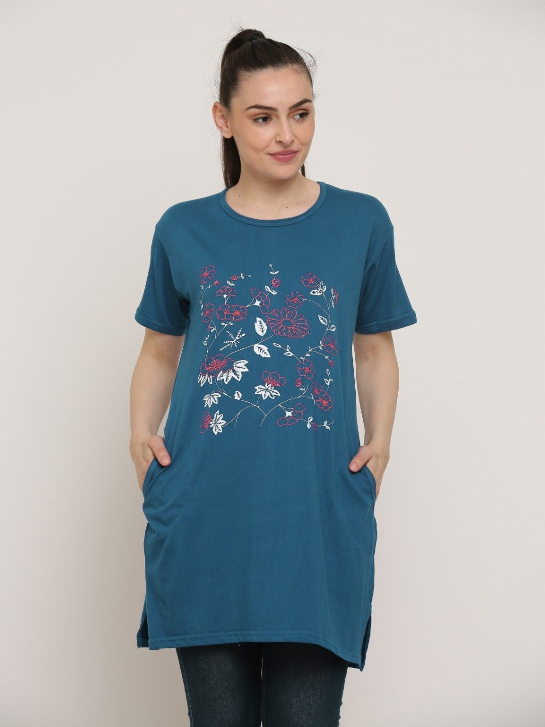 DDASPRATION Women Printed Applique T-shirt