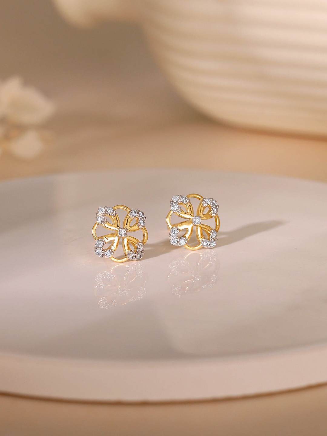 GIVA Gold Jivy 14 Kt Earrings Diamond-1.6 gms