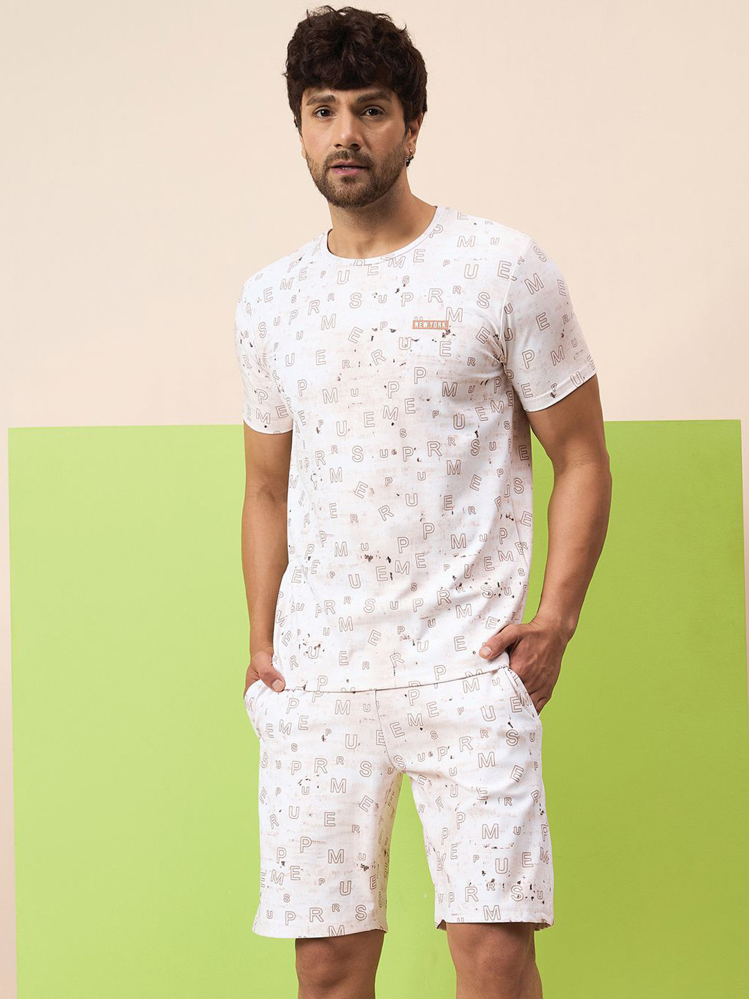 Sweet Dreams Typographic Printed Round Neck T-Shirt With Shorts