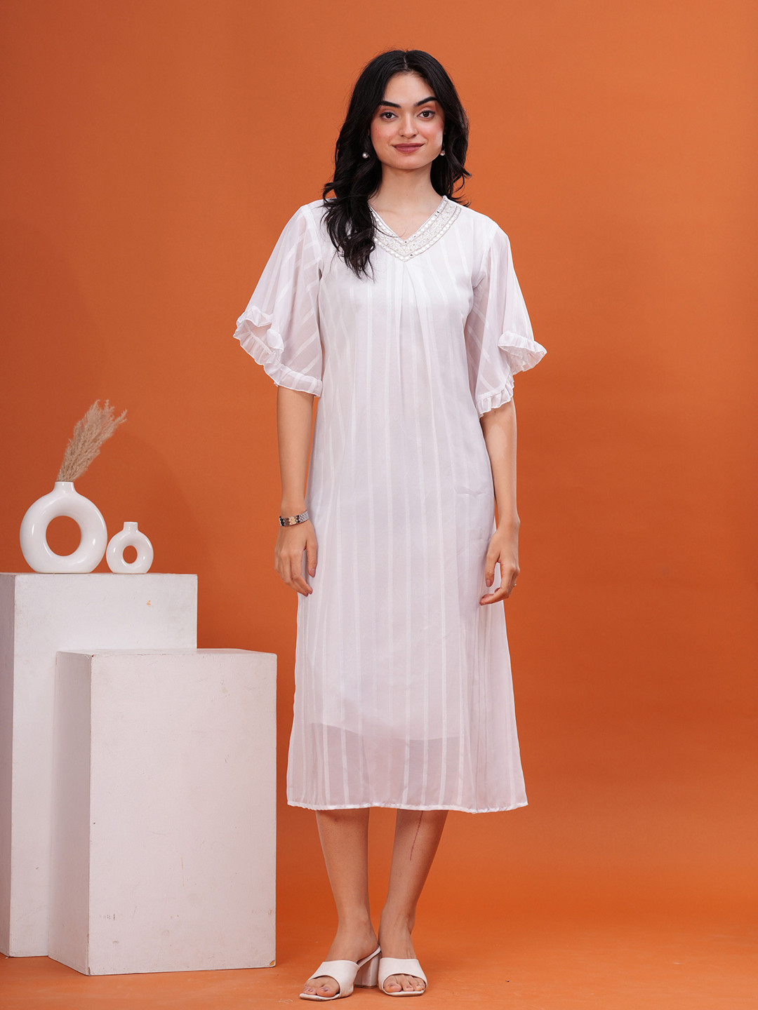 OH MI DIOS Women V Neck Flared Sleeves Georgette A-Line Dress