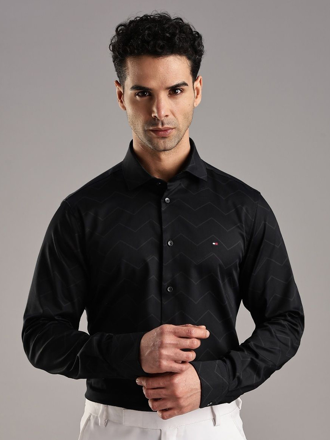 Tommy Hilfiger Men Chevron Opaque Printed Formal Shirt