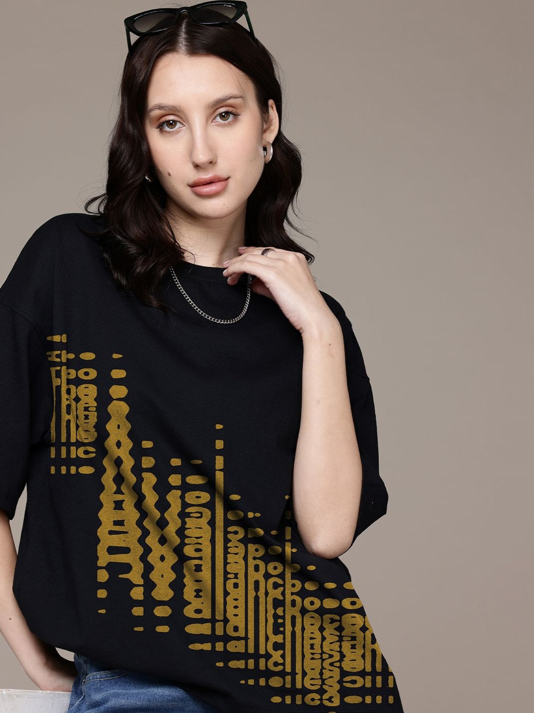 Moda Rapido Women Printed Extended Sleeves Pockets T-shirt
