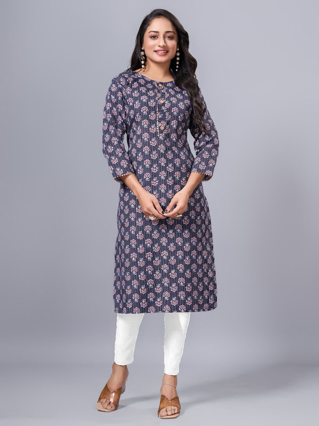 SIMPLYETHNIC Cotton Floral Printed Cotton Kantha Work Straight Kurta