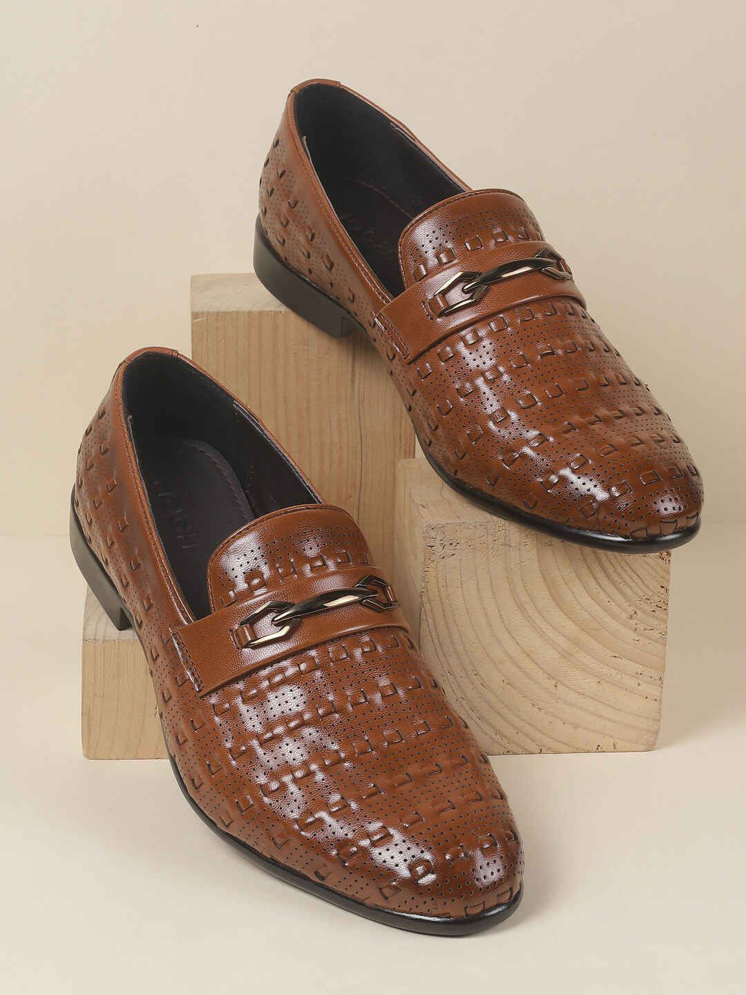 Mochi Men Textured Leather Formal Loafers