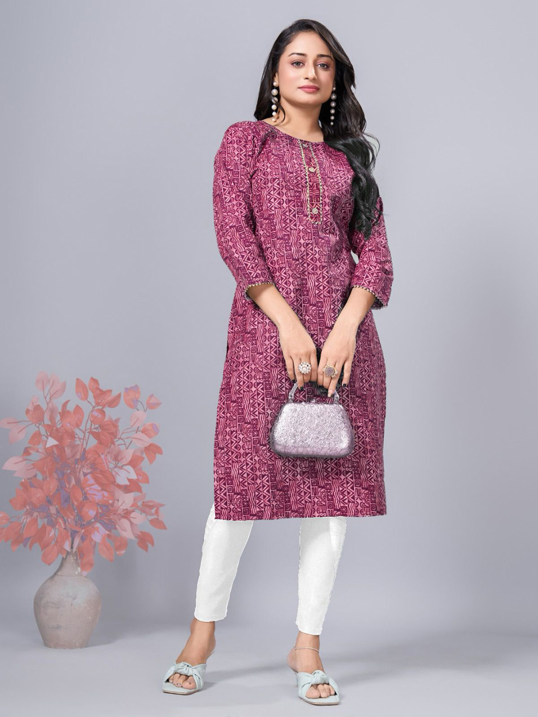 SIMPLYETHNIC Geometric Printed Round Neck Cotton Straight Kurta