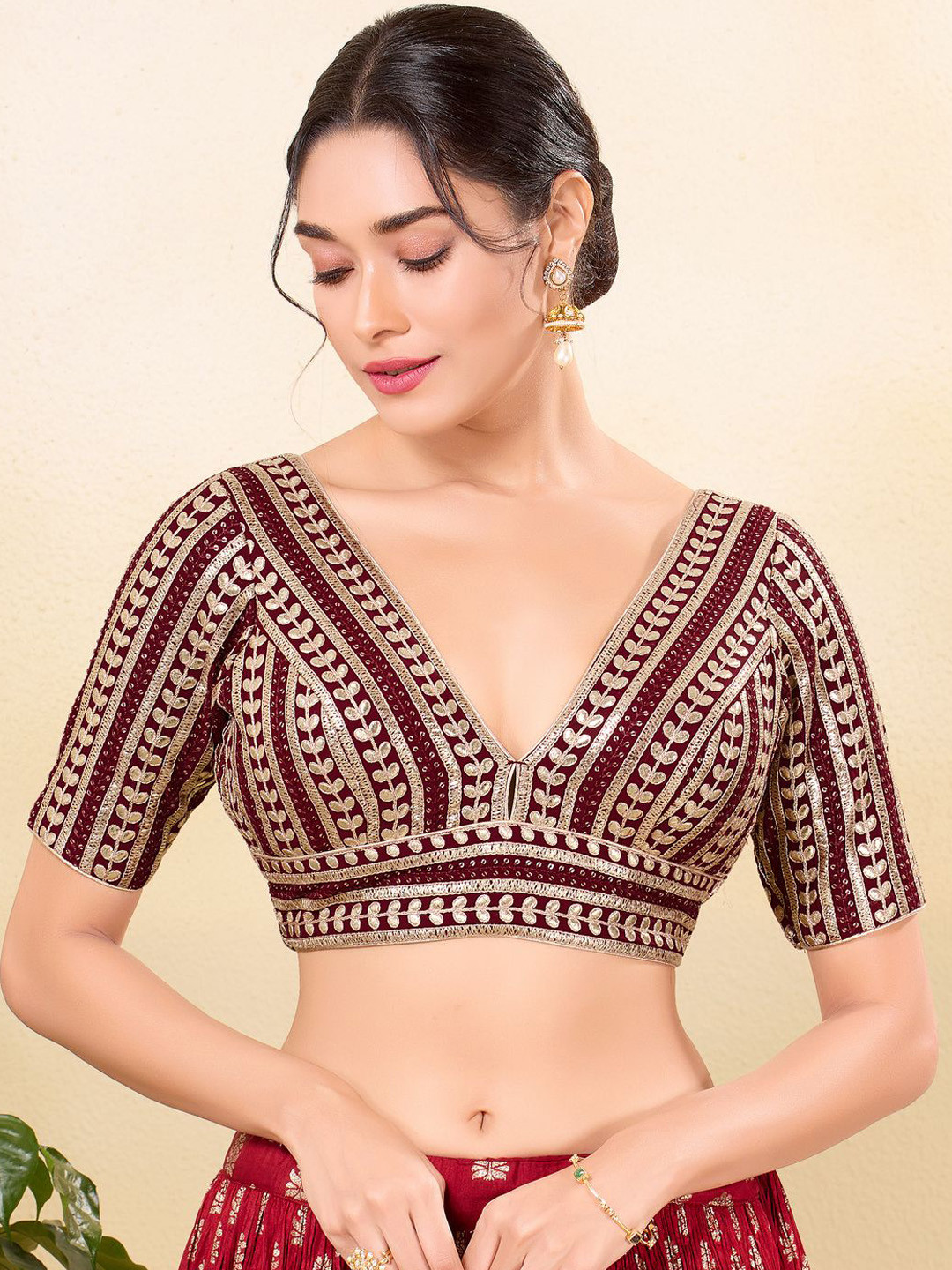 VAMAS - THE DESIGNER Embroidered Silk V-Neck Padded Saree Blouse