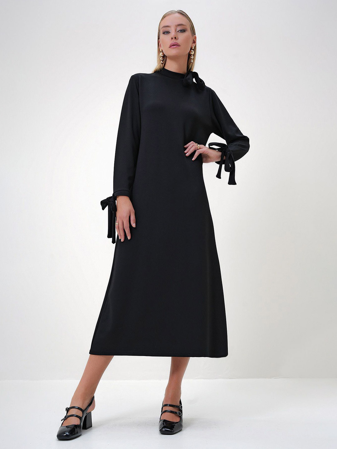 Trend Alacati stili Women Mock Neck Midi A-Line Dress